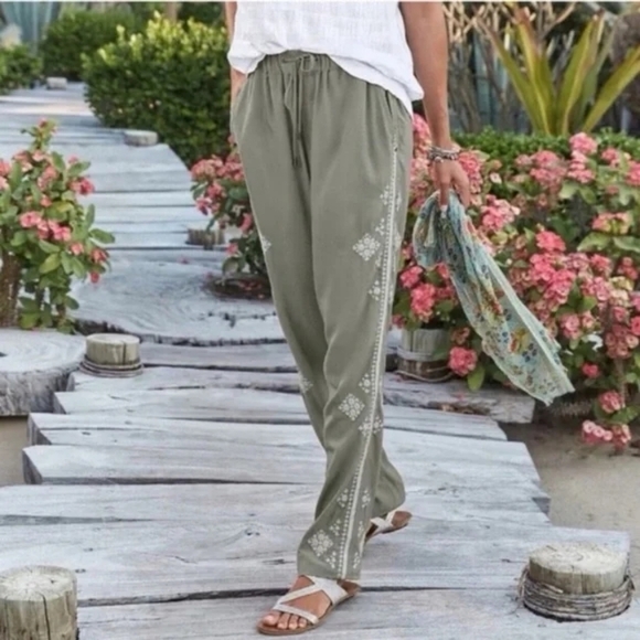 Sundance Pants - Sundance Tone It Up Embroidered Pants Womens Size Medium Light Green Boho